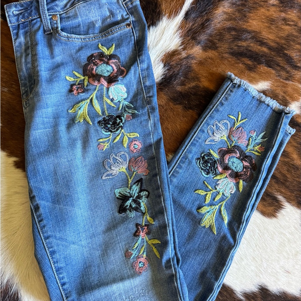 Seven 7 Vancouver Mid Rise Skinny Jeans Size 8 Embroidered Boho Hippie Denim - Picture 9 of 12